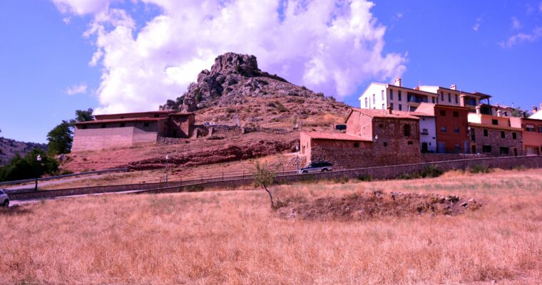 Castillo de Camarena de la Sierra o El Castillejo en Teruel