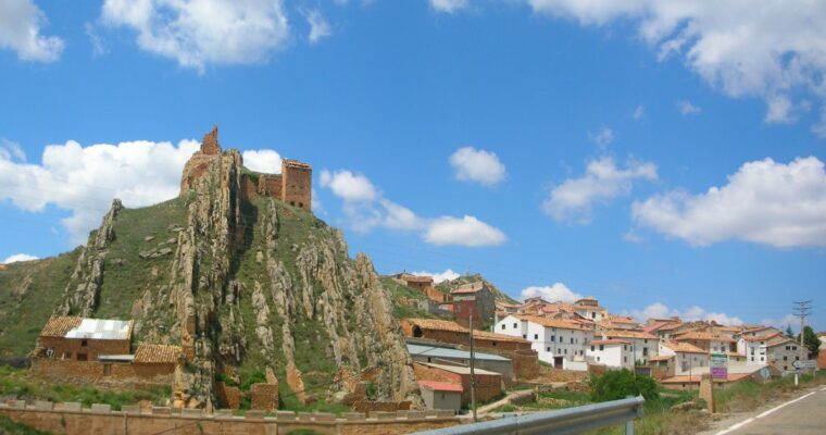 Castillo de Segura de los Ba en Teruel