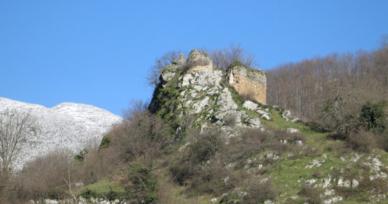 Castillo de Alesga en Asturias