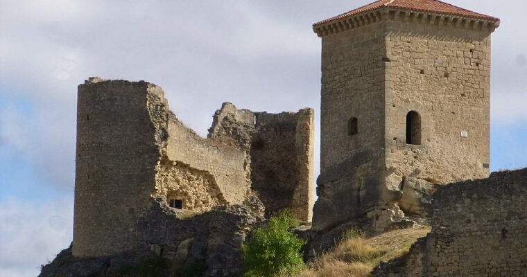 Castillo de Santa Gadea del Cid en Burgos